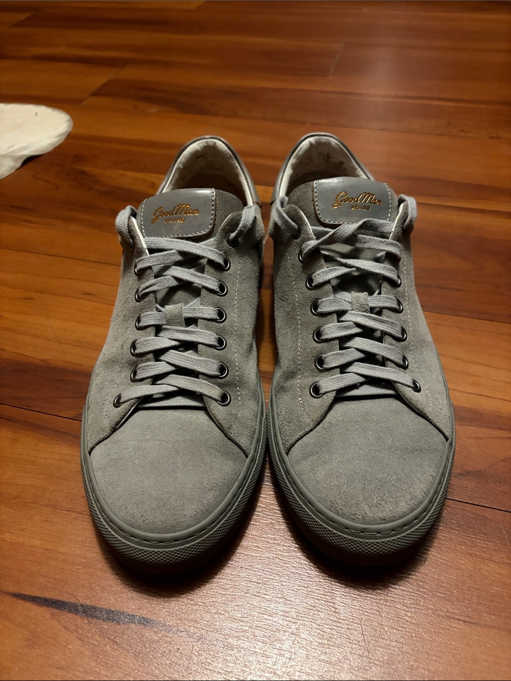 Good Man Brand Men's Suede Low-Top Sneakers in Gray Sz 9